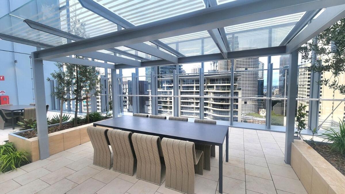 Spacious Barangaroo 2 Bedroom 2 Bathroom Luxury Waterfront Views *