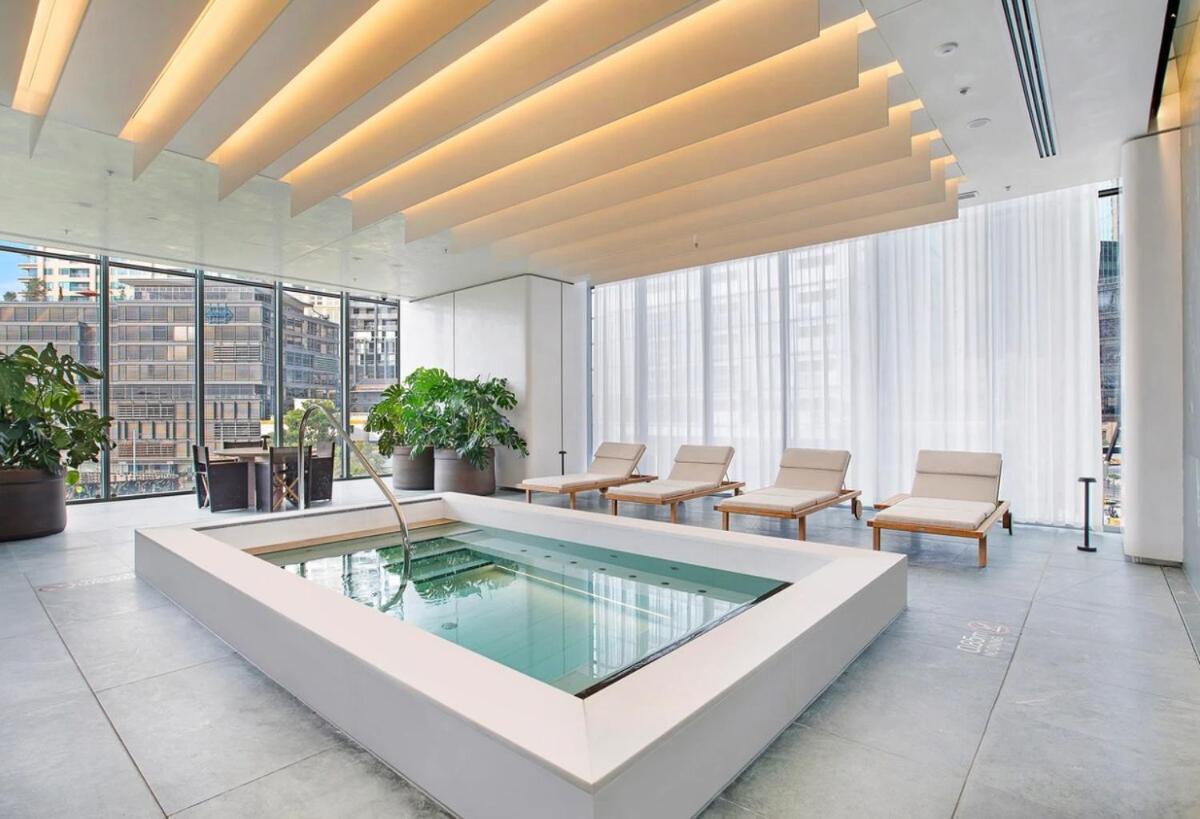 Spacious Barangaroo 2 Bedroom 2 Bathroom Luxury Waterfront Views Sydney