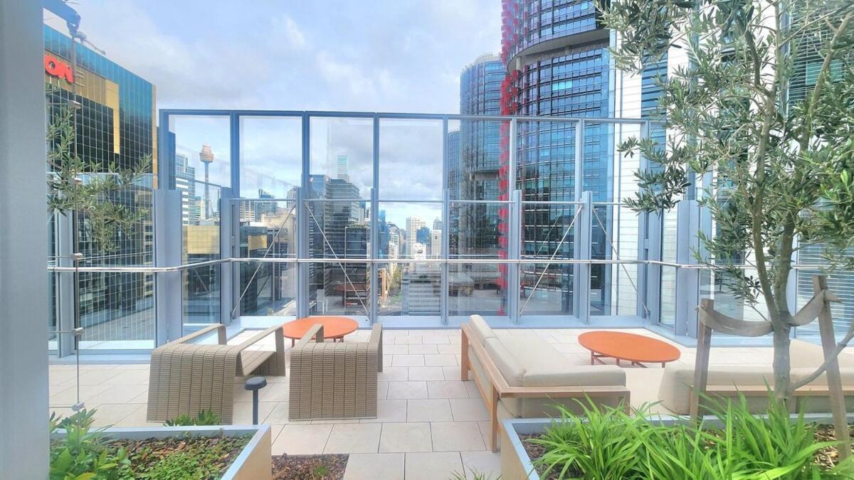 Spacious Barangaroo 2 Bedroom 2 Bathroom Luxury Waterfront Views * Sydney